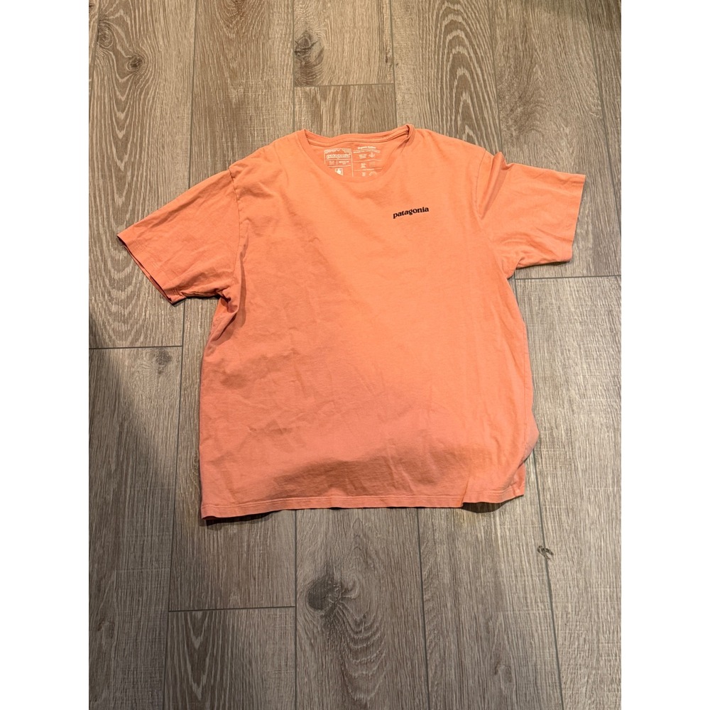 Patagonia Mens P-6 Logo Organic Cotton T-Shirt Salmon Pink Regular Fit Medium